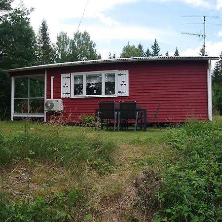 Stuga Vad Vatten Åsarp Extérieur photo