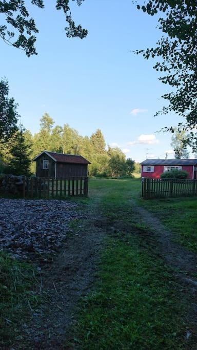 Stuga Vad Vatten Åsarp Extérieur photo
