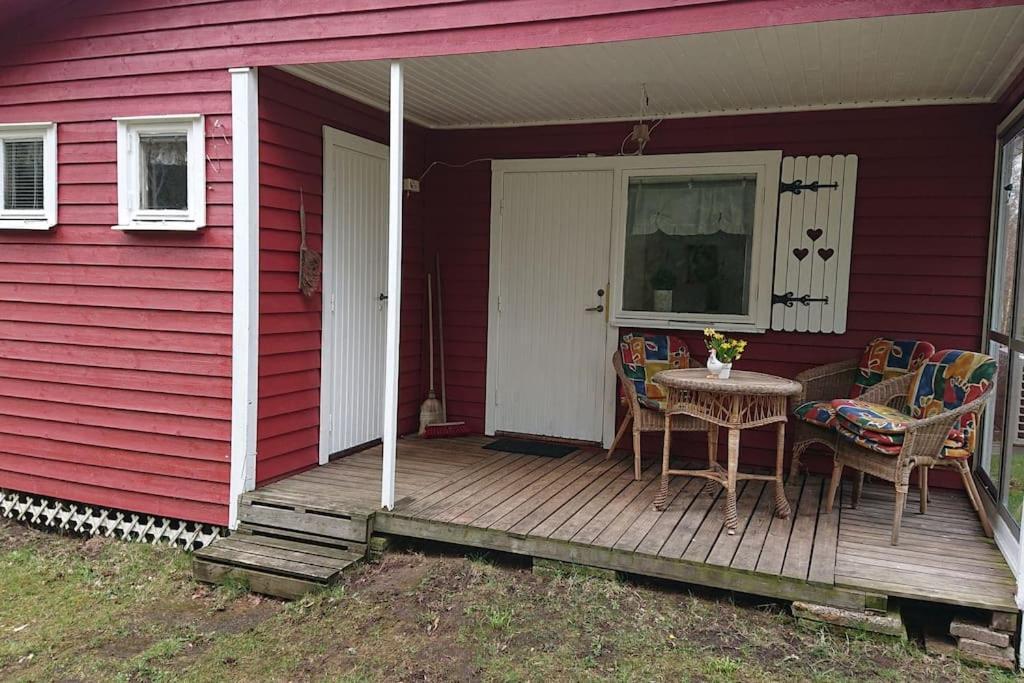 Stuga Vad Vatten Åsarp Extérieur photo