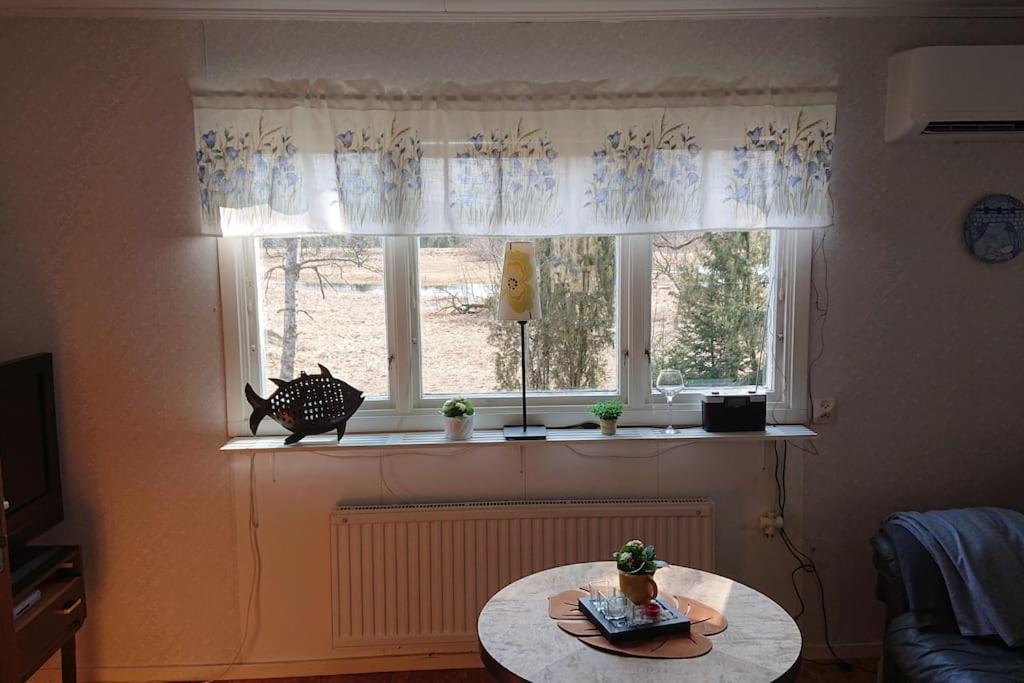 Stuga Vad Vatten Åsarp Extérieur photo