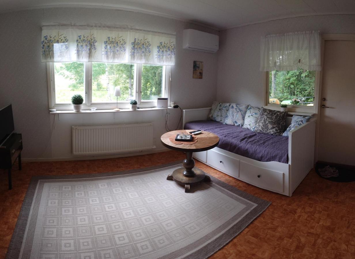 Stuga Vad Vatten Åsarp Extérieur photo